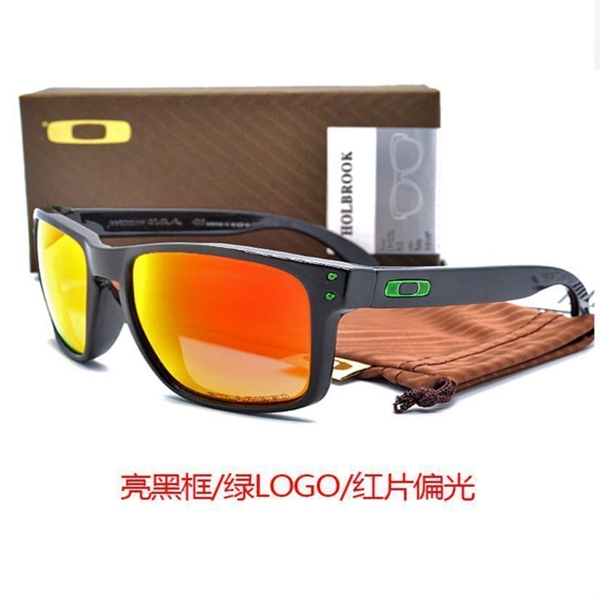 オークリー正面デザイン